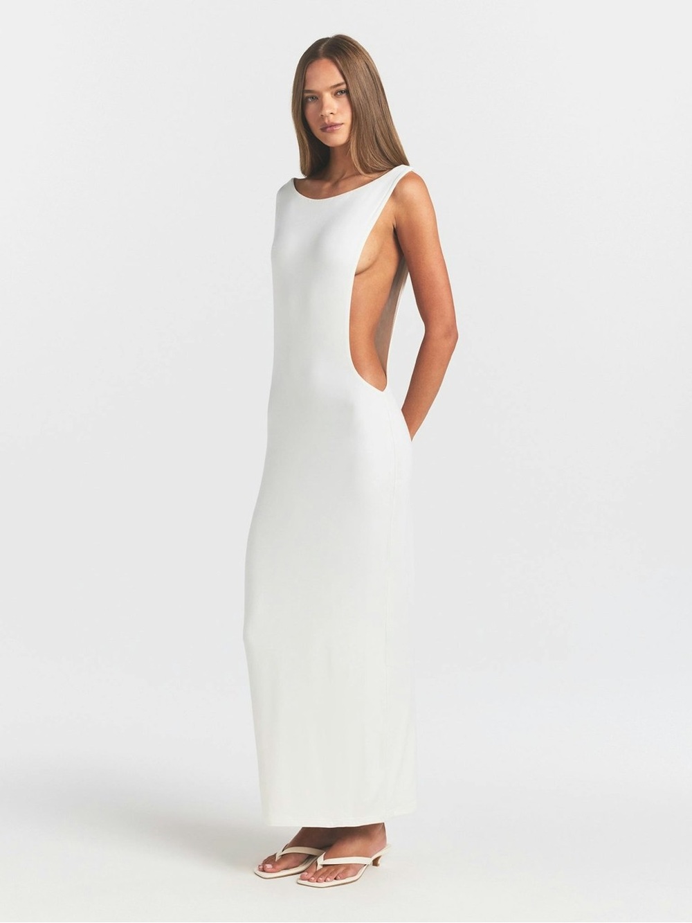 SKIMS Smooth Layers CUT OUT LONG DRESS - Picture 2 of 5